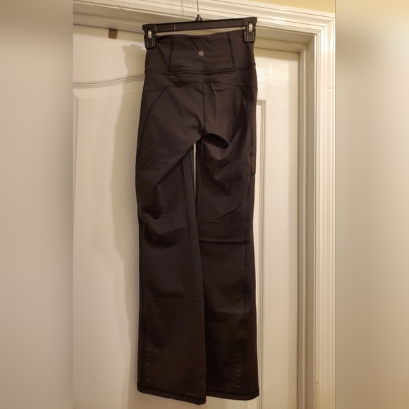 NWT Athleta Black Rainier Bootcut Pant Size XXS/P - Picture 13 of 13